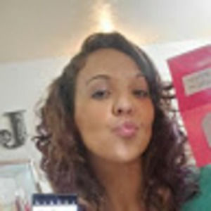 Meet your Posher, Gabriela